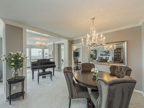Beautiful Naples Vacation Condo with Communal Pool & Hot Tub