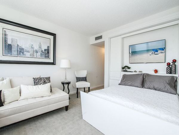 Beautiful Naples Vacation Condo with Communal Pool & Hot Tub