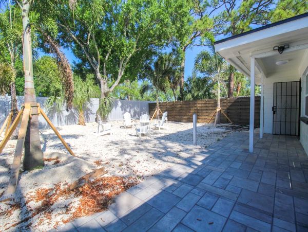 Charming 2 Bedroom Condo in Sarasota
