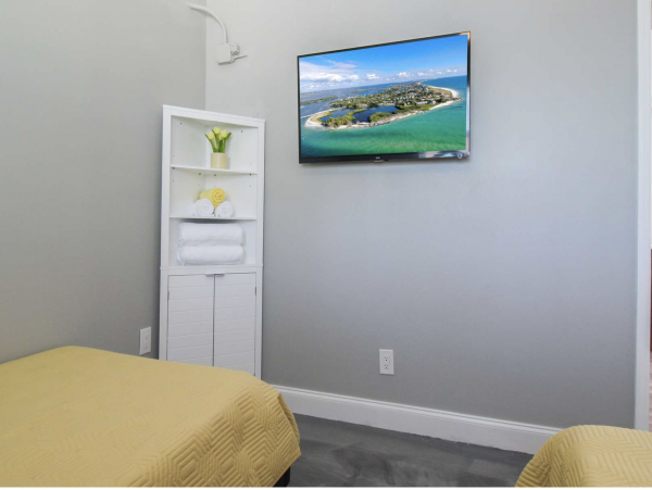 Charming 2 Bedroom Condo in Sarasota