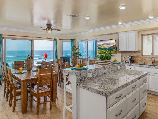 Oceanfront Luxury Condo Sleeps 14 Guests with Private Spa