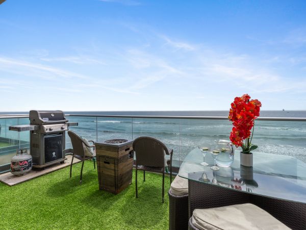 Oceanfront Luxury Condo Sleeps 14 Guests with Private Spa