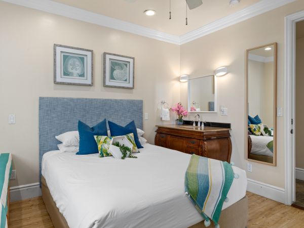 On Beach Oceanside Vacation Condo Five Bedroom