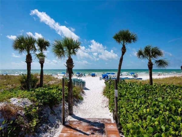 Luxury 2 Bedrooms Plus Loft Beachfront Siesta Key Condo