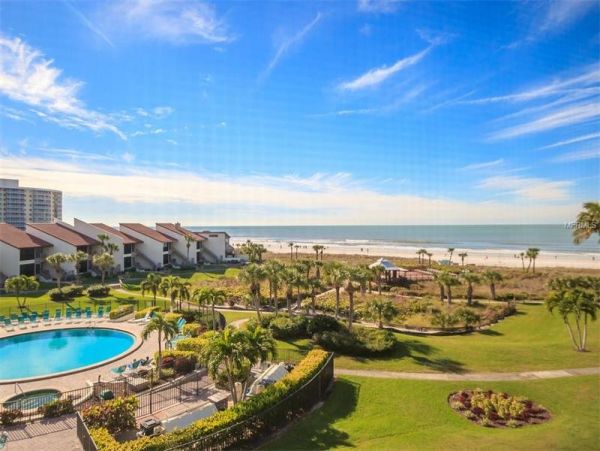 Luxury 2 Bedrooms Plus Loft Beachfront Siesta Key Condo