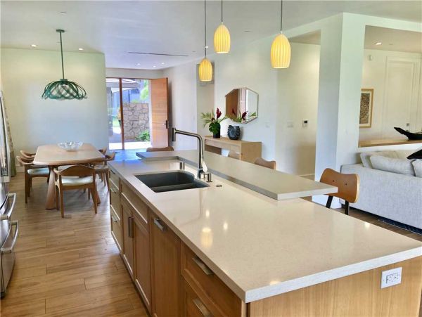 Luxury Maui Walk Out Five Star Amenities.