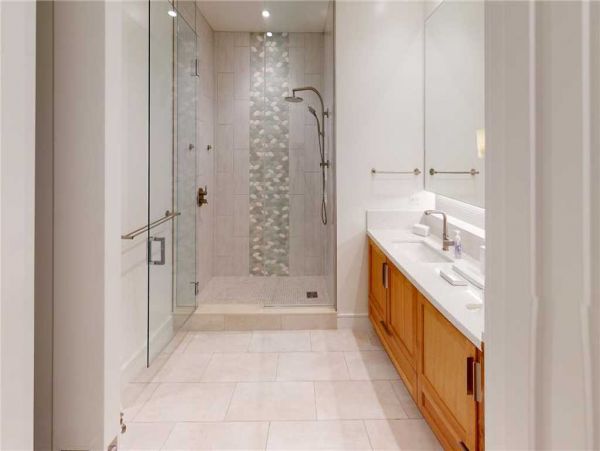 Luxury Maui Walk Out Five Star Amenities.