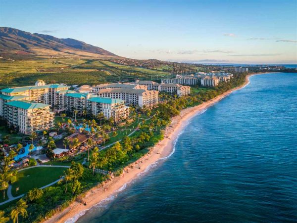 Luxury Maui Walk Out Five Star Amenities.