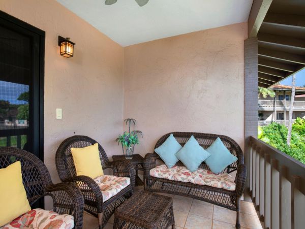 Fabulous 3 Bedroom Condo in Kaanapali with Communal Pool