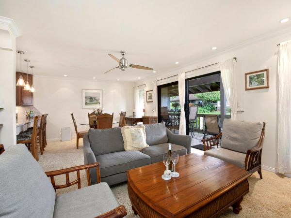 Fabulous 3 Bedroom Condo in Kaanapali with Communal Pool