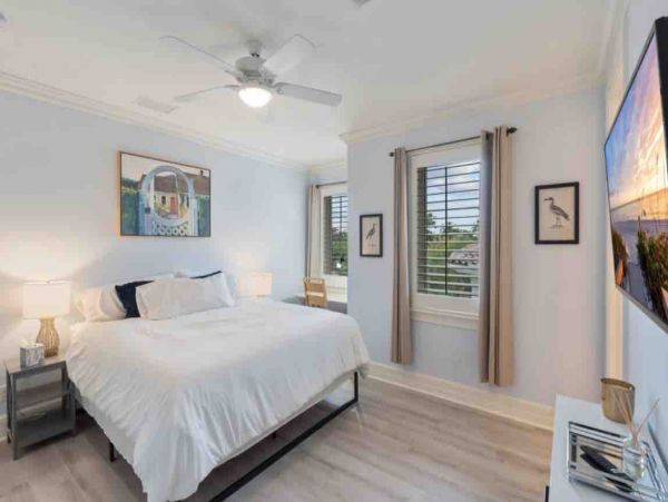 King  Bedroom 2