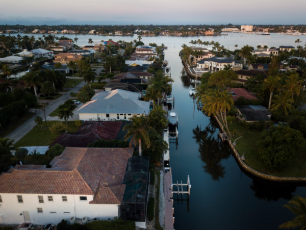 Naples Canal Front Vacation Home Four Bedrooms Pool & Spa