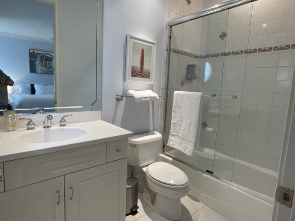 Naples Canal Front Vacation Home Four Bedrooms Pool & Spa