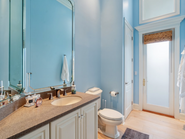 Naples Canal Front Vacation Home Four Bedrooms Pool & Spa