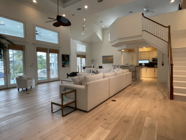 Naples Canal Front Vacation Home Four Bedrooms Pool & Spa
