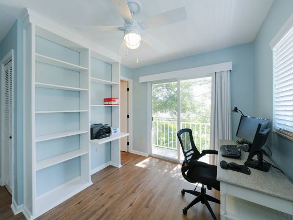 Short Walk to Beach Marathon Vacation Home With Private Pool