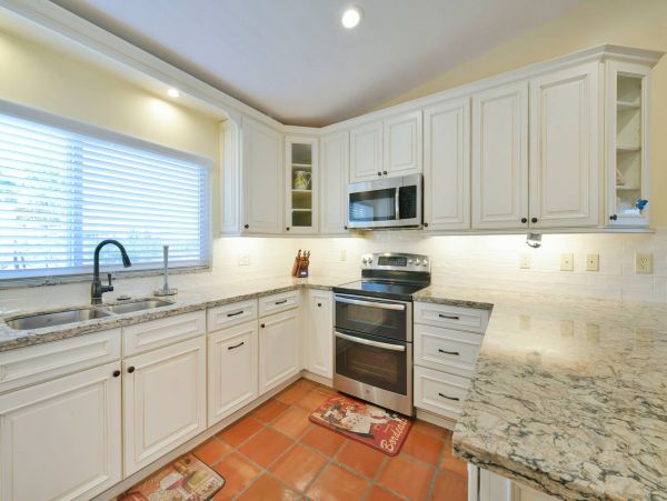 Short Walk to Beach Marathon Vacation Home With Private Pool