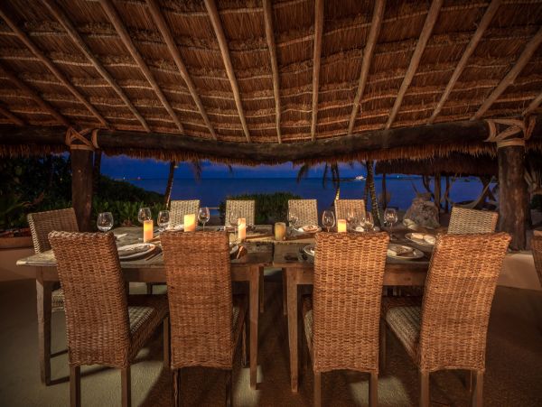 Oceanfront Luxury Vacation Villa in Puerto Aventuras Sleeps 8