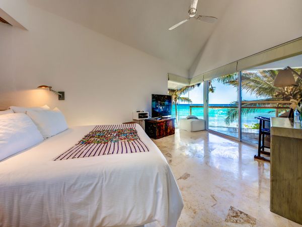 On Beach Puerto Aventuras Vacation Pool Home Five Bedroom