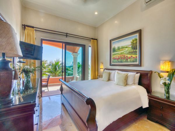 Luxury Beachfront Estate Riviera Maya Staff, Pool Beach
