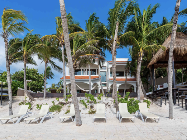 Luxury Beachfront Estate Riviera Maya Staff, Pool Beach