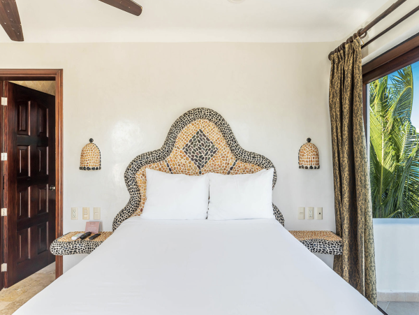 Luxury Beachfront Estate Riviera Maya Staff, Pool Beach