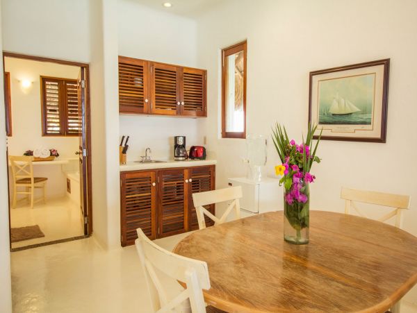 Oceanfront Riviera Maya Vacation Pool Home Five Bedrooms