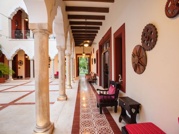 Magnificent 10 Bedroom Beach Estate