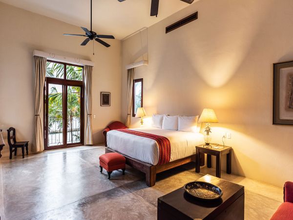 Magnificent 10 Bedroom Beach Estate