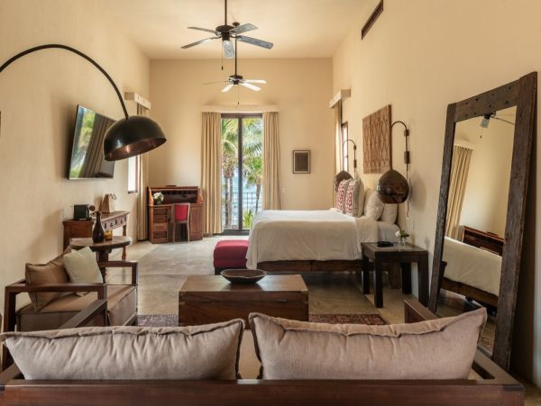Magnificent 10 Bedroom Beach Estate