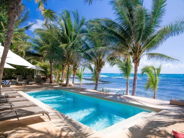 Magnificent 10 Bedroom Beach Estate