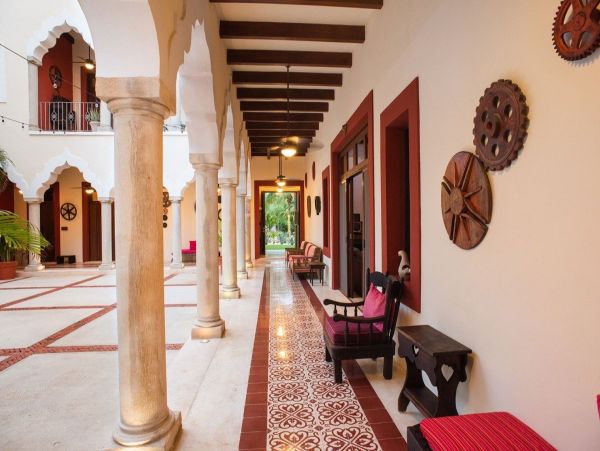 Magnificent 10 Bedroom Beach Estate