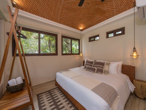 Tulum Beachfront Gem! Ideal for large groups!