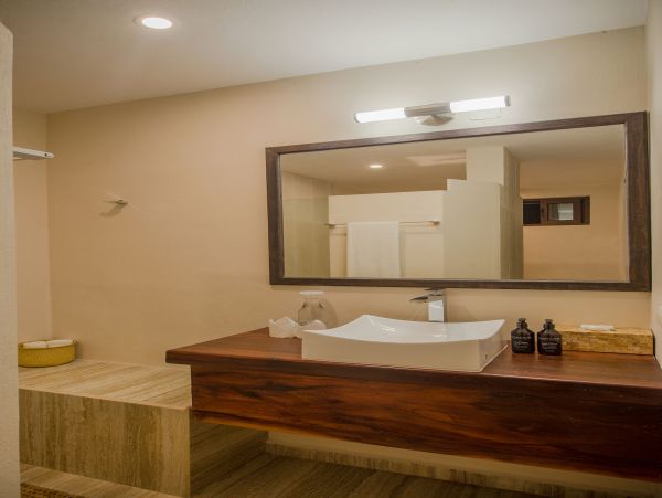 Tulum Beachfront Gem! Ideal for large groups!