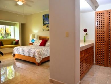 Playa Del Carmen Condo 989258