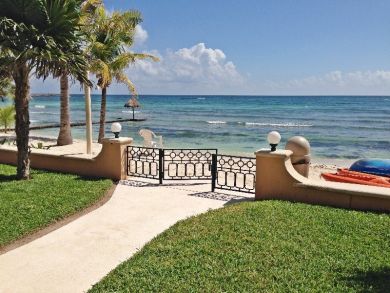 Playa Del Carmen Condo 989271