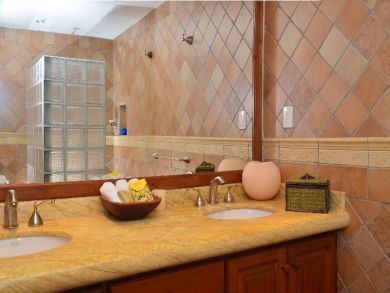 Playa Del Carmen Condo 989271