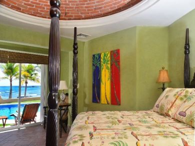 Playa Del Carmen Condo 989271