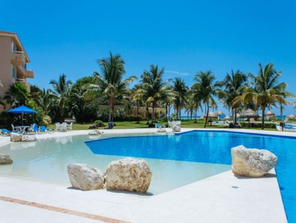 Playa Del Carmen Condo 989274