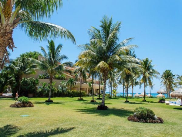 Playa Del Carmen Condo 989274