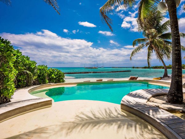 Luxury Oceanfront Vacation Rental in Riviera Maya