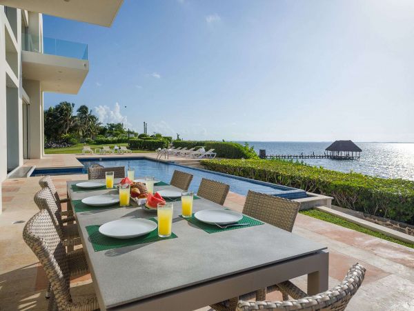 Cancun Beachfront Luxury Vacation Pool Villas Sleeps 15
