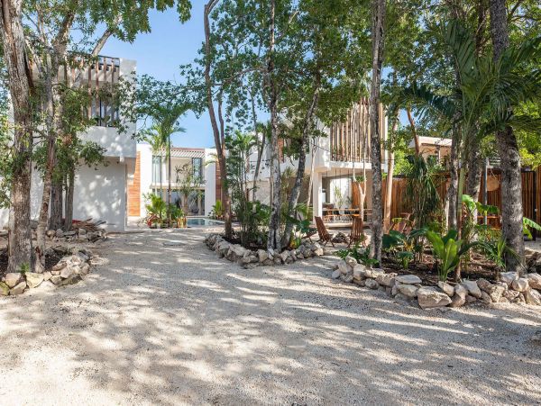 Cancun Home 989336