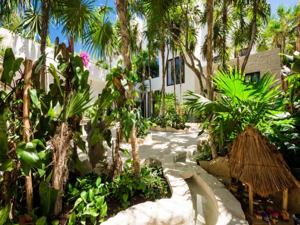 Cancun Home 989340