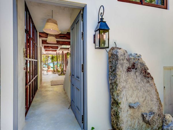 Cancun Home 989340