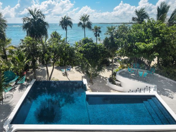 Cancun Home 989342