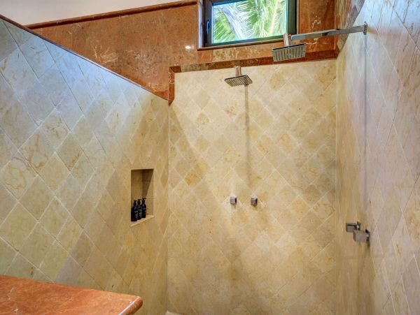 Cancun Home 989343