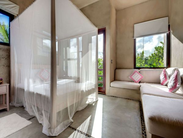 Cancun Home 989345