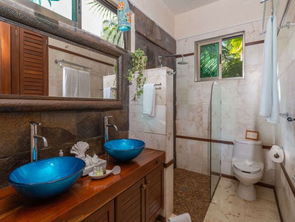 Cancun Home 989346