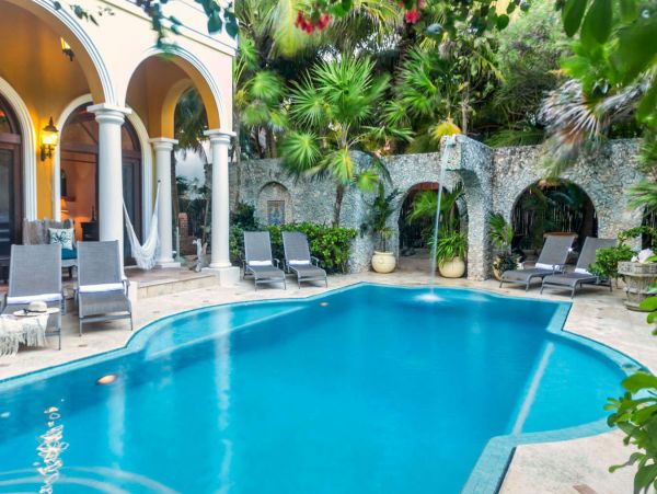 Cancun Home 989347